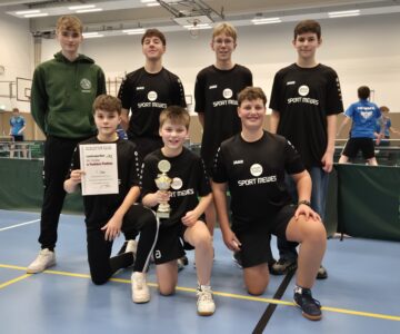 🏓 Kreismeisterschaften Tischtennis – Hüffertgymnasium glänzt mit 3 Titeln! 